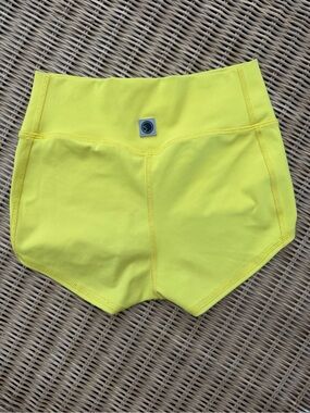 FIVE THE LABEL Neon Shorts YXL